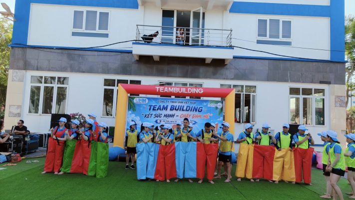 Các đội UHM chuẩn bị cho thử thách vận động tại Hải Tiến