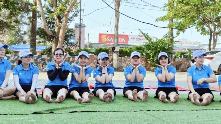Những nụ cười rạng rỡ của đồng nghiệp UHM Việt Nam